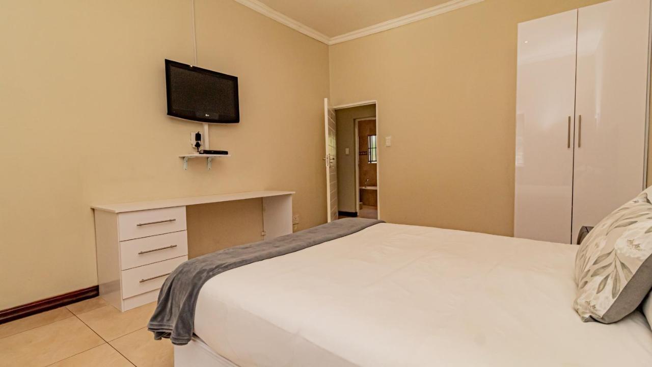 See You There Accommodation 1 Центурион Экстерьер фото